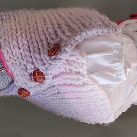 Pastel Scarf Shrug Handmade with Wooden Buttons - Picture 5 of 8